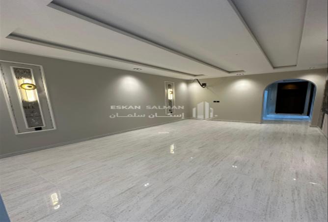 254701 - Property Image 3