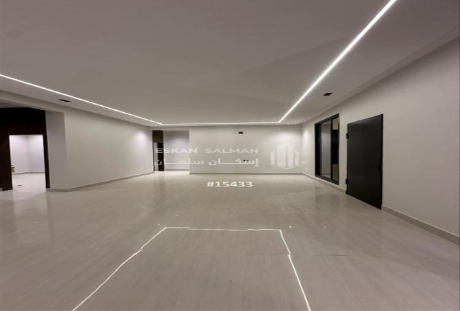 254682 - Property Image 2