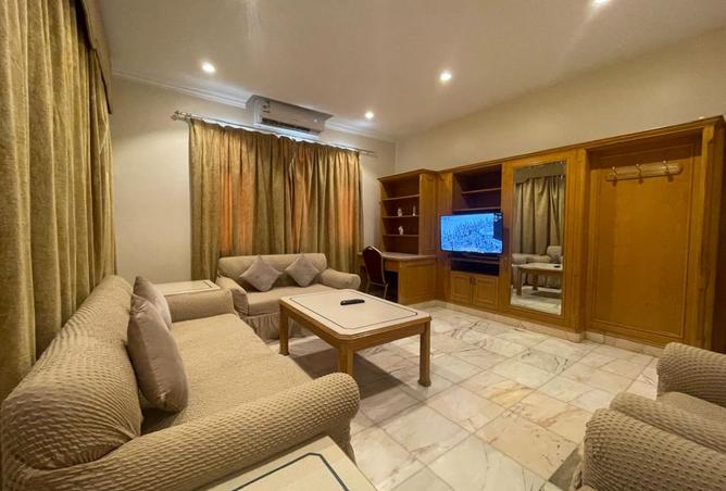 254711 - Property Image 2