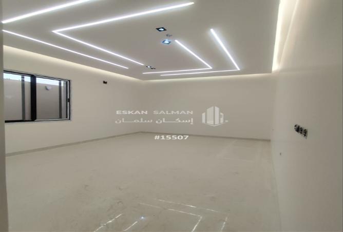 254747 - Property Image 2