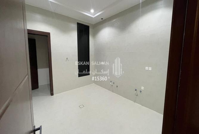 254775 - Property Image 3