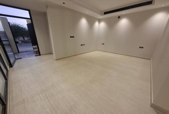 51183902 - Property Image 2