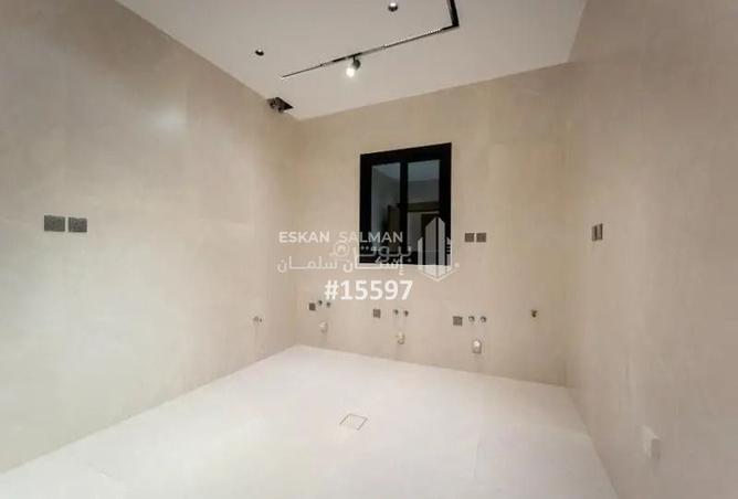 255055 - Property Image 3