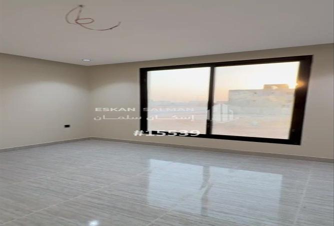 255067 - Property Image 3