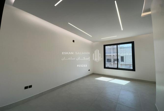 255125 - Property Image 2