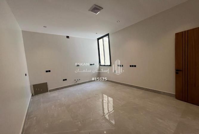 255159 - Property Image 3