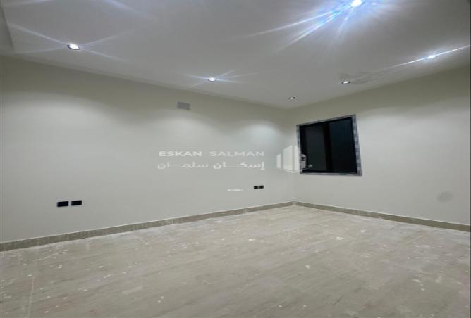 255590 - Property Image 2