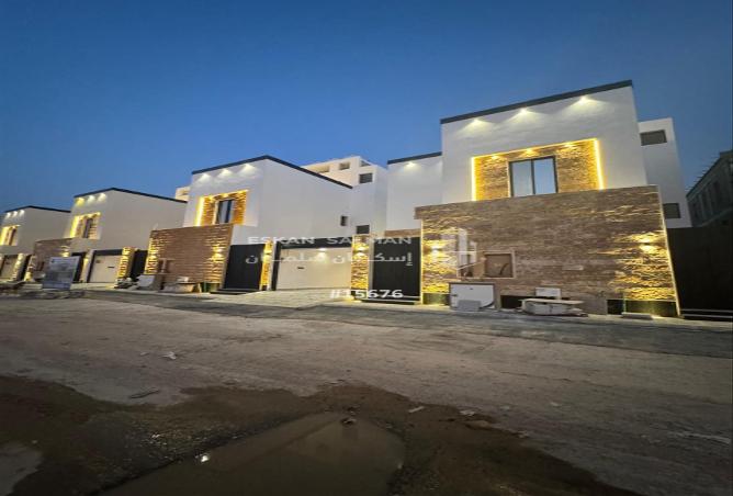 255597 - Property Image 2