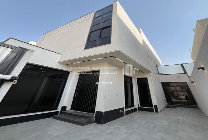 255712 - Property Image 2