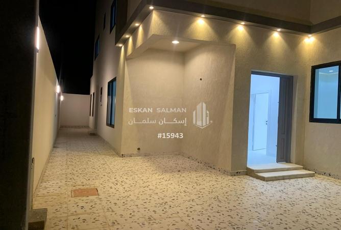 255843 - Property Image 2