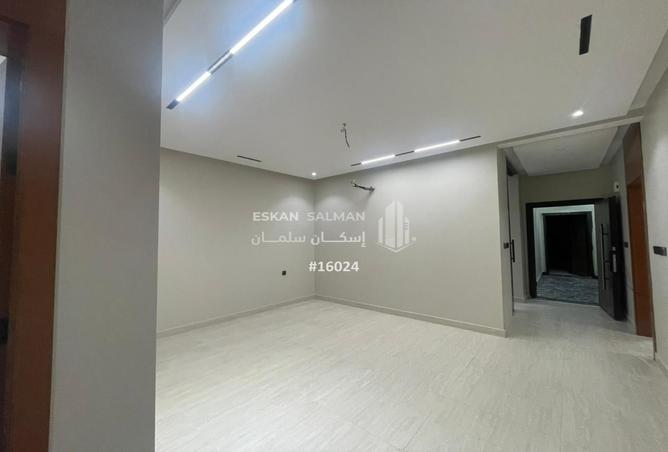 255885 - Property Image 2