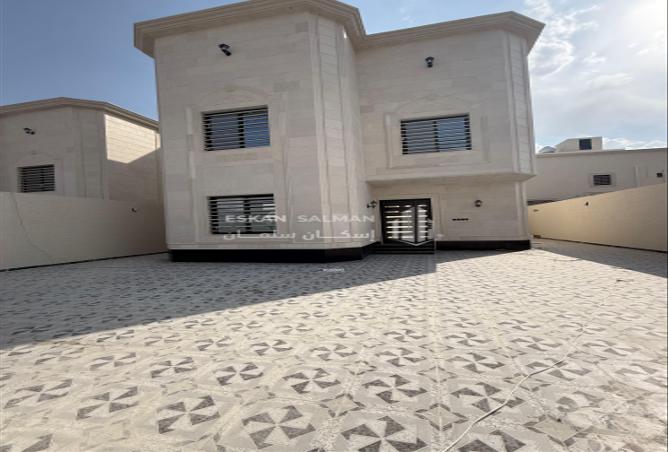 255944 - Property Image 2