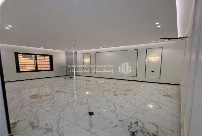 255944 - Property Image 3