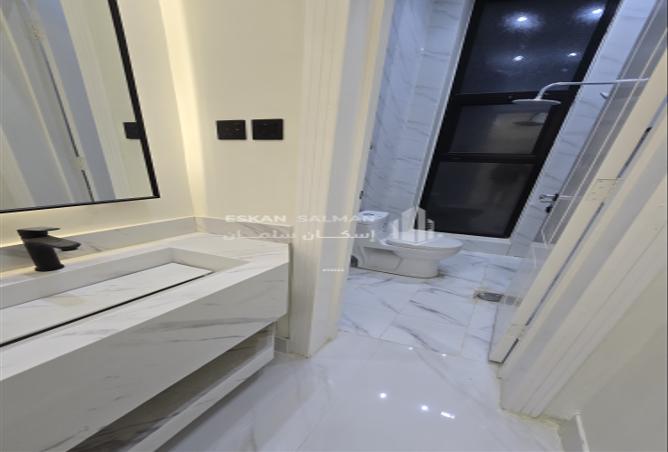 249823 - Property Image 2