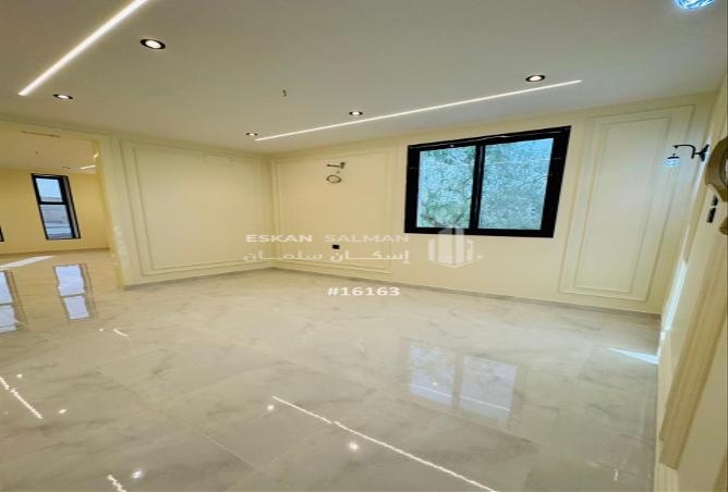 256028 - Property Image 2