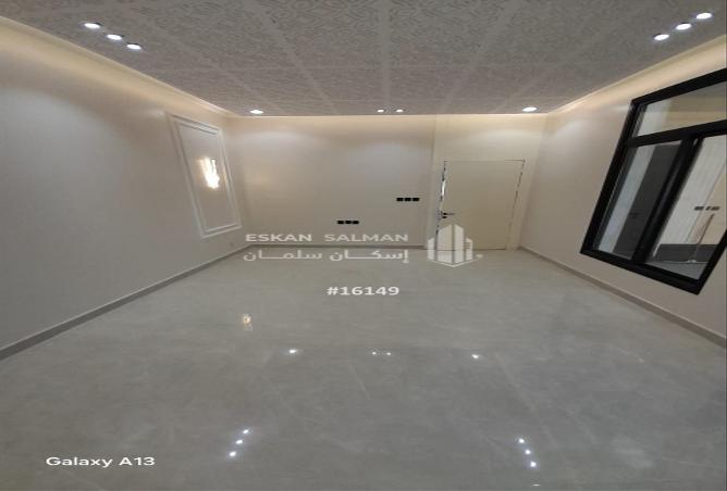 256017 - Property Image 3