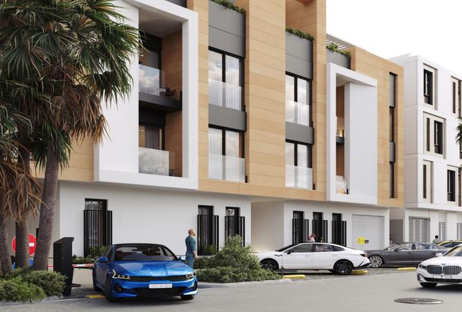 256418 - Property Image 2