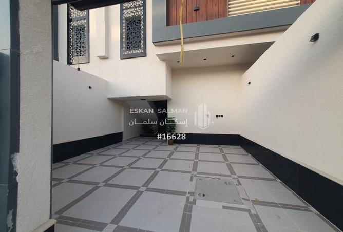 256564 - Property Image 2