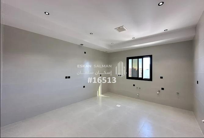 256512 - Property Image 3