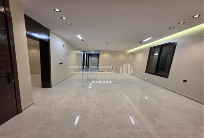 256584 - Property Image 2