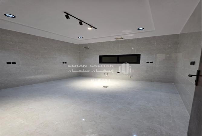 256584 - Property Image 3