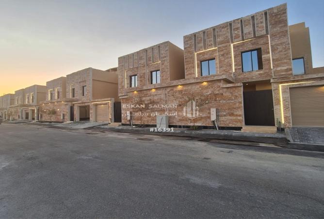 256351 - Property Image 2