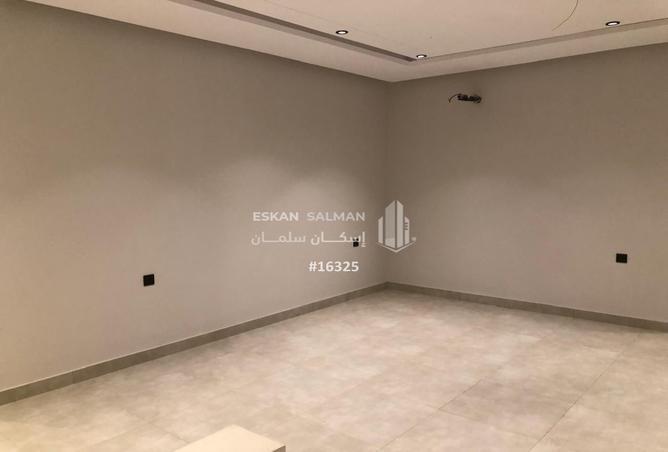 256522 - Property Image 2