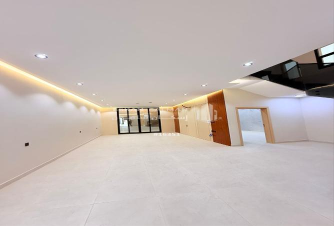 256665 - Property Image 2