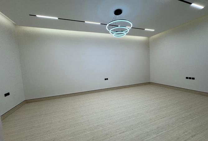 256691 - Property Image 3