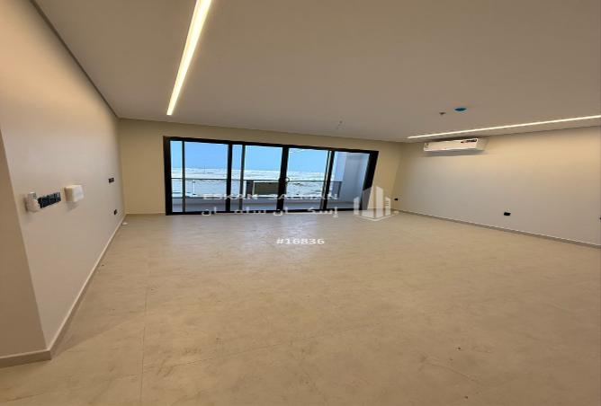 256817 - Property Image 2