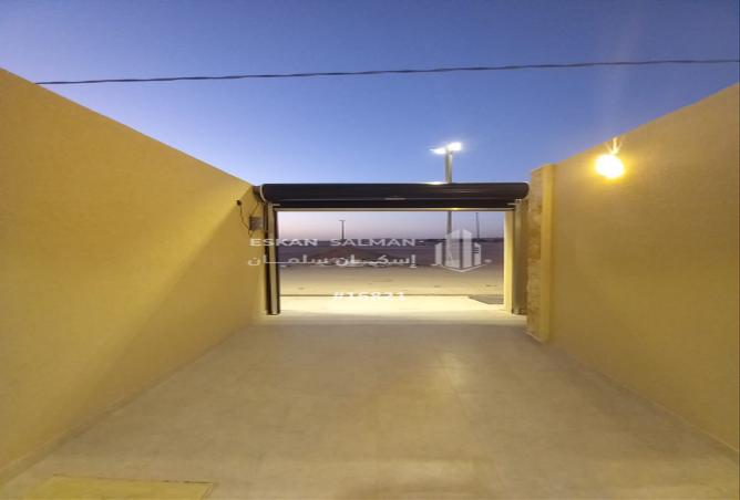 256905 - Property Image 2