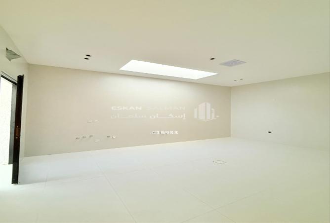 257043 - Property Image 3