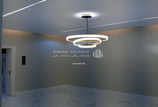 257168 - Property Image 3