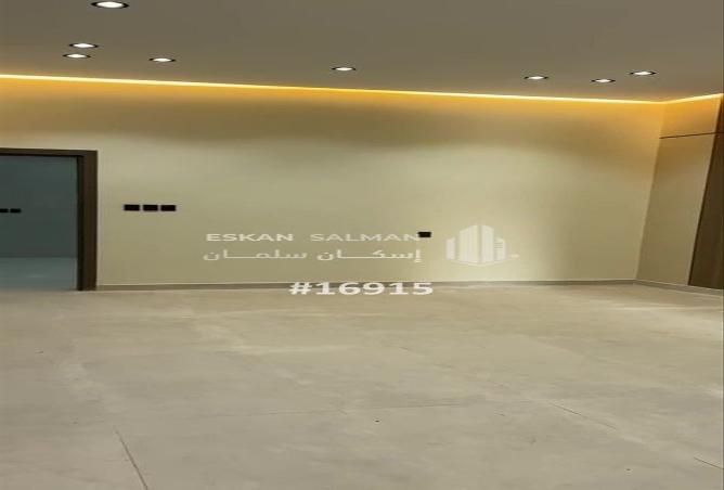 257225 - Property Image 2