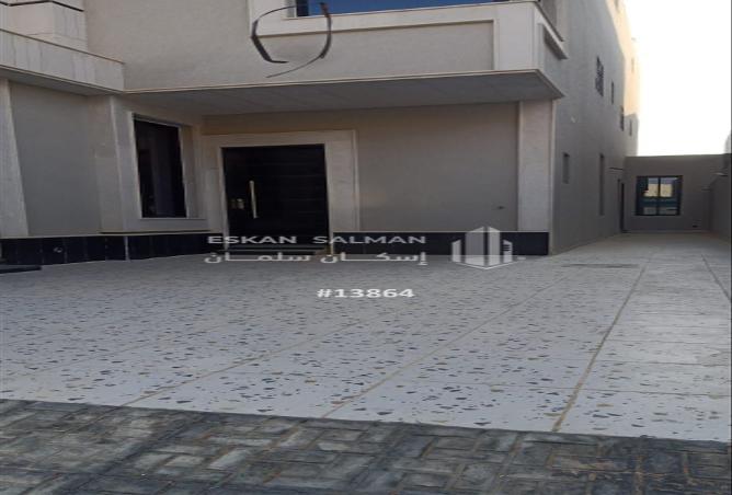 252279 - Property Image 3