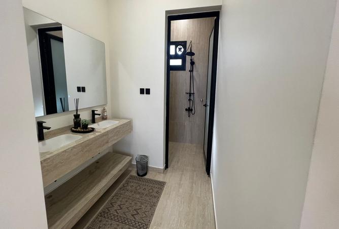 257601 - Property Image 2