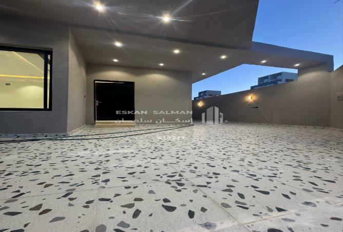 251085 - Property Image 3