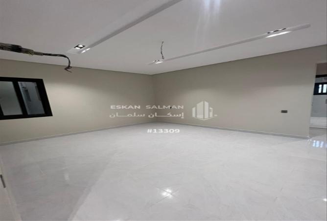 251068 - Property Image 2