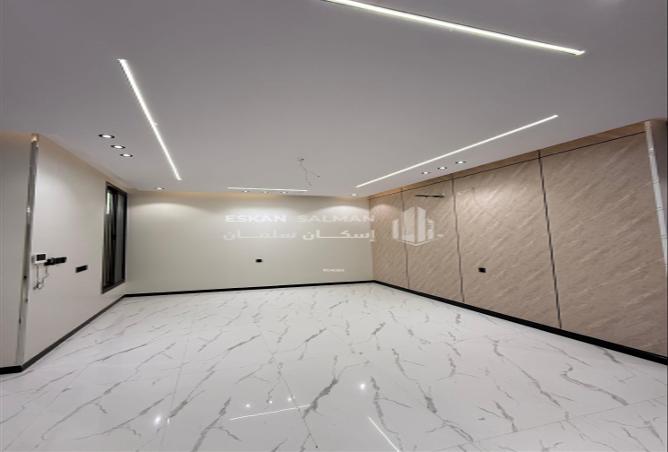 252961 - Property Image 2