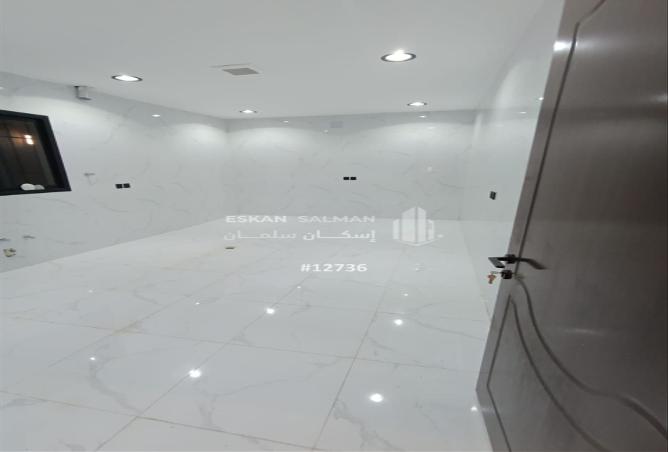 250052 - Property Image 2