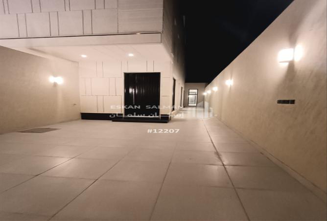 248980 - Property Image 2