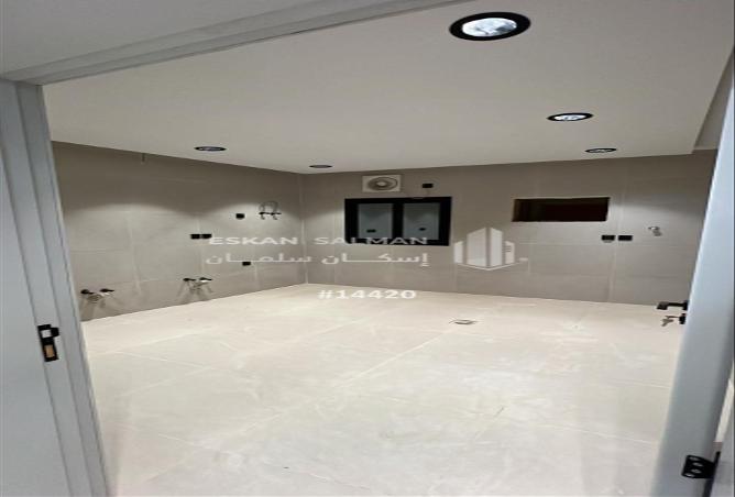 254085 - Property Image 3