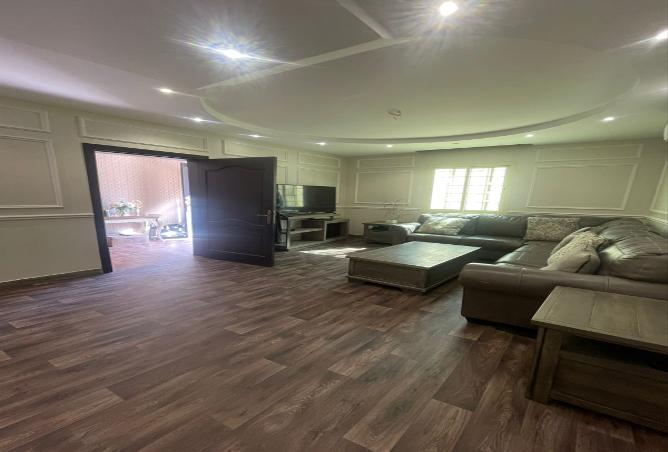 258116 - Property Image 3