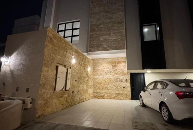 51770569 - Property Image 2