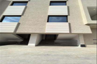 Full Floor - 5 Bedrooms - 4 Bathrooms for sale in Al Yarmuk - Riyadh - Ar Riyadh