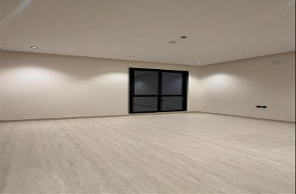 Apartment - 4 Bedrooms - 3 Bathrooms for sale in Al Munisiyah - Riyadh - Ar Riyadh