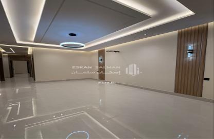 Apartment - 5 Bedrooms - 3 Bathrooms for sale in الجفيجف - At Taif - Makkah Al Mukarramah Apartment - 5 Bedrooms - 3 Bathrooms for sale in الجفيجف - At Taif - Makkah Al Mukarramah