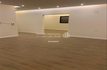 Apartment - 5 Bedrooms - 3 Bathrooms for sale in An Nahdah - Riyadh - Ar Riyadh