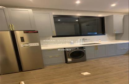 Apartment - 5 Bedrooms - 3 Bathrooms for sale in An Nahdah - Riyadh - Ar Riyadh