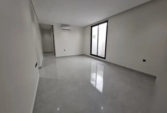 52273895 - Property Image 2